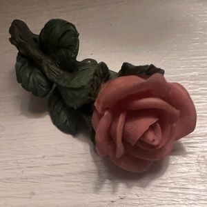 Rose brooch/ pin